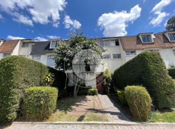 Casa de 4 habitaciones, Quito · Jardines de Carcelén, Casa de 208 m² en Venta