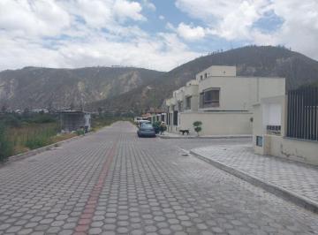 Terreno / Lote , Quito · Vendo Terreno en Pomasqui Para Constructores Completamente Plano en Urbanizacion Privada.