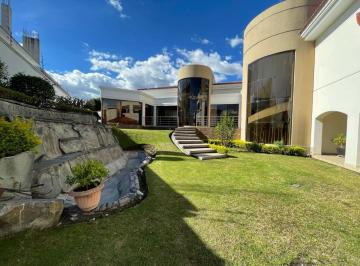 Casa de 4 habitaciones, Quito · Casa de Lujo en Venta | Cumbayá – Urbanización Exclusiva