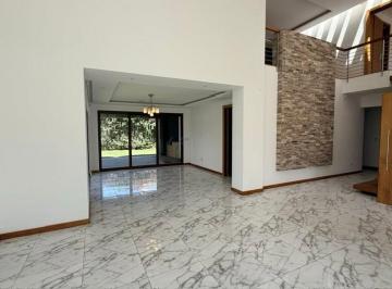 Casa de 3 habitaciones, Quito · Rento Casa Sector Jacaranda - Cumbaya