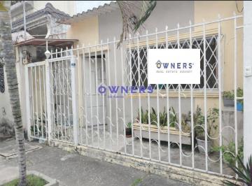 Casa · 280m² · 6 Habitaciones · 2 Estacionamientos · Vendo Casa y Terreno Cdla. Guayacanes (Em)