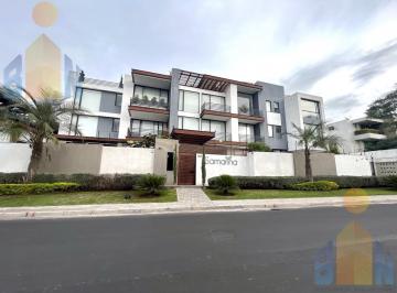 Departamento · 3 Habitaciones · 2 Estacionamientos · Departamento Moderno de Arriendo Tumbaco La Cerámica