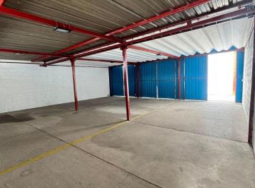 Bodega-Galpón , Quito · En Renta Galpón de 111 m² Dentro de Complejo - Sector Real Audiencia