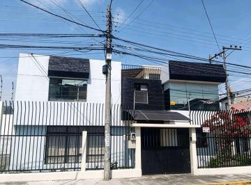 Local comercial , Quito · Se Renta Amplia Casa Comercial de 300 m². Excelente Ubicación en El Centro de Sangolquí