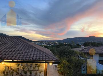 Departamento · 60m² · 1 Habitación · 1 Estacionamiento · Suite de Renta en Cumbaya, Sector Santa Inés a Pocos Minutos del Reservorio
