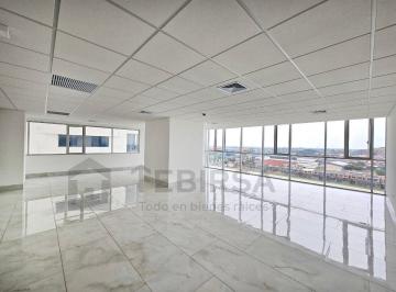 Oficina comercial , Daule · Oficina en Venta, 2 Parqueos y Vista Panorámica - Titanium 1, Av León Febres Cordero