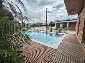 Casa de 3 habitaciones, Quito · Venta Casa Una Planta a Estrenar 3 Habitaciones + Estudio
