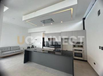 Casa de 3 habitaciones, Quito · Venta Casa de un Piso a Estrenar 3 Habitaciones + Estudio