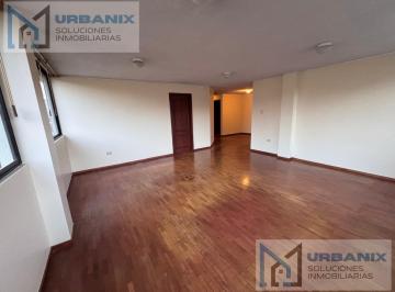 Departamento · 145m² · 3 Habitaciones · 1 Estacionamiento · Departamento en La Kennedy - Sector Solca - Urbanización Julio Matovelle