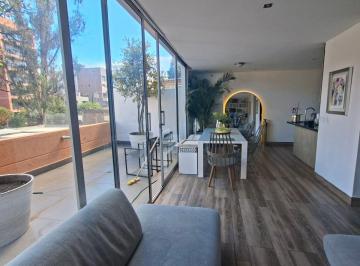 Suite de 1 habitación, Quito · Suite en Venta en González Suárez, 68 m² Habitables Más 57 m² de Patio.