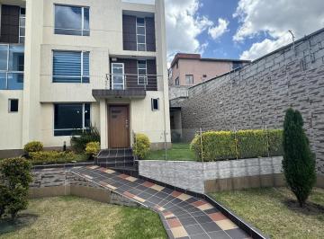 Casa · 142m² · 3 Habitaciones · 2 Estacionamientos · Venta Casa de 3 Dorm. en San Fernando Al Norte de Quito