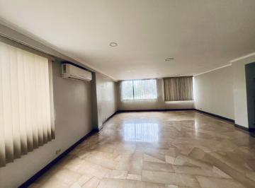 Departamento de 3 habitaciones, Guayaquil · Alquilo Departamento en Lomas de Urdesa
