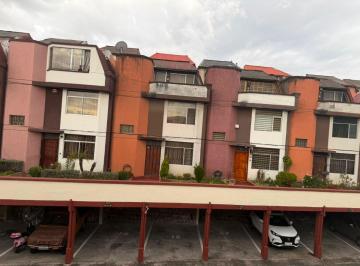 Casa de 3 habitaciones, Quito · Casa de Venta Sector Los Laureles, Jipijapa