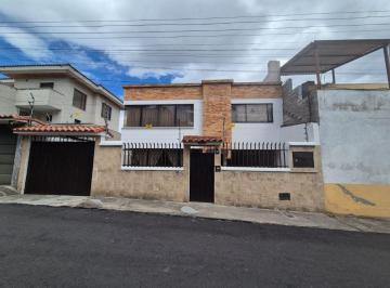 Casa de 3 habitaciones, Quito · Casa Rentera en Venta – Sector Puente 3, Valle de Los Chillos