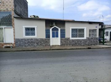 Casa de 2 habitaciones, Guayaquil · Casa en Venta Mucho Lote Etapa 5 Pmanosalvas