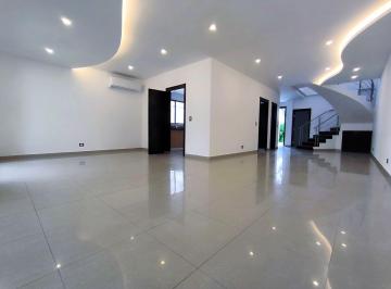 Casa de 3 habitaciones, Guayaquil · Casa con Habitación en Planta Baja en Portofino B. Boero.