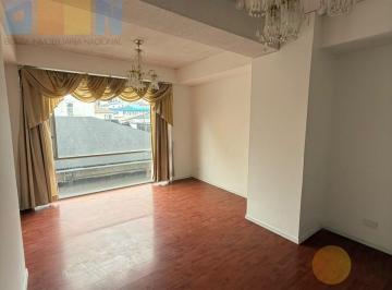 Departamento · 90m² · 3 Habitaciones · 1 Estacionamiento · Departamento en La Mariscal