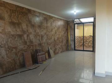 Casa de 5 habitaciones, Quito · Casa con Excelente Vista y Espacios Versátiles