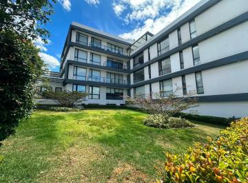 Departamento · 110m² · 2 Habitaciones · 2 Estacionamientos · Departamento en Cumbayá