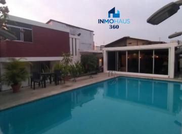 Casa de 4 habitaciones, Guayaquil · Casa en Venta con Piscina | 4 Dorm. | 255 m² de Construcción | Aplica Biess y Banca Privada