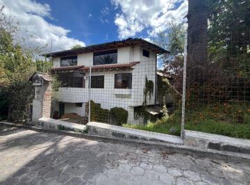 Casa de 4 habitaciones, Quito · Casa Comercial + Galpon San Rafael en Renta