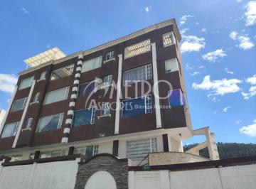 Departamento de 3 habitaciones, Quito · Departamento de 180 M&sup2;en La Urbanización El Condado