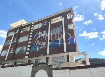 Departamento de 3 habitaciones, Quito · Departamento de 180 M²en La Urbanización El Condado