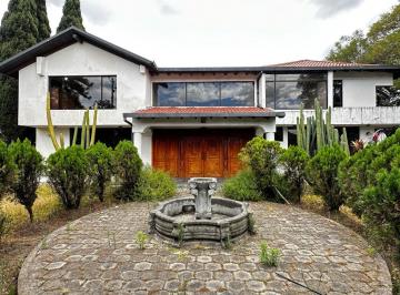 Casa · 1880m² · Casa Comercial Valle de Los Chillos Sector San Gabriel