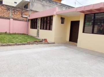 CASA EN VENTA – SECTOR ATAHUALPA, MAXIMILINO RODRIGUEZ OE2-518 Y JIPIJAPA, SUR DE QUITO. · Casa en Venta – Sector Atahualpa, Maximilino Rodriguez Oe2 - 518 y Jipijapa, Sur de Quito.