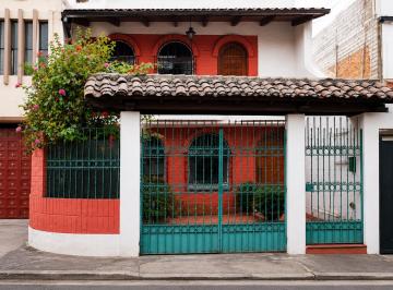 Casa de 4 habitaciones, Quito · Casa en Venta | La Vicentina – Sector El Obelisco
