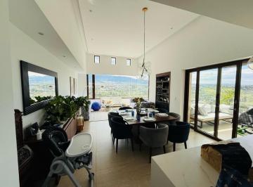 Departamento · 150m² · 2 Habitaciones · 3 Estacionamientos · Departamento - Tumbaco
