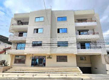 Departamento · 78m² · 2 Habitaciones · 2 Estacionamientos · Alquilo Dep. Edif Riveg. Barrio Umiña