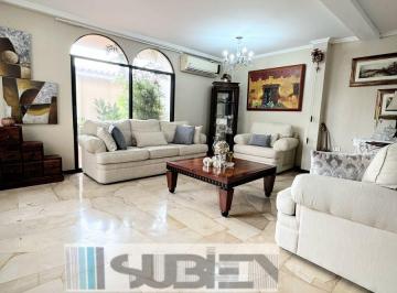 Casa de 4 habitaciones, Guayaquil · Alquilo Casa Entrerios Samborondon 4 Dorm. Patio C/piscina Bbq Parqueo Dentro Cerramiento