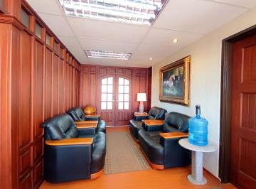 Oficina comercial , Quito · Se Vende Oficina Totalmente Amoblada, Edificio Amazonas Plaza (La Mariscal)