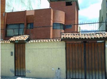 Casa de 4 habitaciones, Quito · En Venta Casa Independiente 4 Dorm.: La Kennedy - Centronorte de Quito