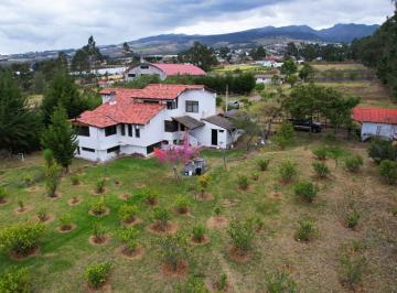 Terreno / Lote , Pedro Moncayo · Terreno de 10.568,36 m² con 9.451,69 m² Útiles, Ubicado en El Sector de Tomalón, Tabacundo