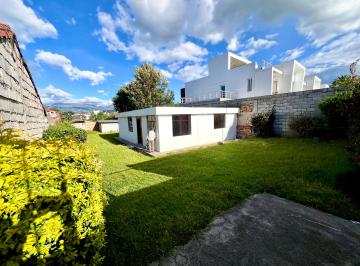 Casa de 2 habitaciones, Quito · Casa en Venta Tumbaco con Amplio Terreno