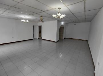 Casa · 130m² · 3 Habitaciones · Casa en Venta - Martha de Roldós Ximo