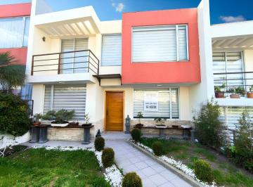 Casa de 4 habitaciones, Quito · Casa en Venta en La Armenia 1, Valle de Los Chillos | 4 Dorm., Jardín Privado, Bbq y 279 m² de