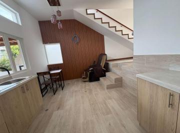 Departamento de 1 habitación, Quito · Rento Suite Duplex en Urbanización en Miravalle