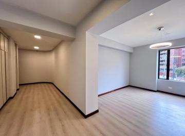 Area 75M2 · Renta Suite 75 M&sup2;/parqueadero/bodega Sector La Carolina