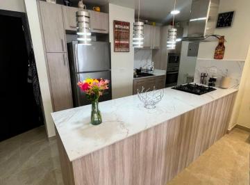 Suite de 1 habitación, Quito · Arriendo Suite Amoblada con Balcon - Sector Carolina