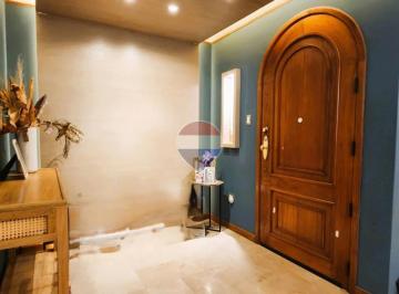 Departamento · 221m² · 3 Habitaciones · 2 Estacionamientos · Venta Departamento en Los Olivos