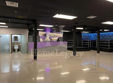 Local comercial · 200m² · Alquiler de Local Comercial en Ventura Plaza, Urdesa Aa