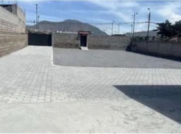 Bodega-Galpón en Alquiler Mitad del Mundo · Galpon - Terreno de Renta Pomasqui