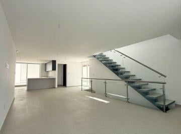 Casa de 3 habitaciones, Quito · Cen Venta Asa de Lujo en Cumbayá con Vista Al Valle