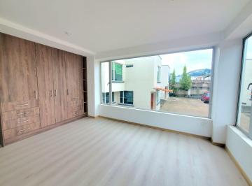 Departamento · 90m² · 3 Habitaciones · 1 Estacionamiento · Departamento Sector Centro Comercial El Portal