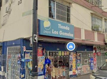 Edificio-Hotel-Fabrica de 9 habitaciones, Guayaquil · Casa Rentera en Venta en Calle 10 de Agosto y La Décima - R. Luna