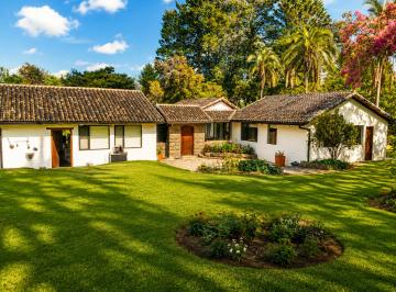 Casa de 3 habitaciones, Quito · Casa Independiente en Renta – Puembo