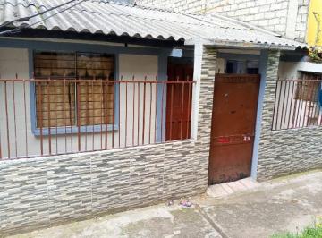 Casa · 52m² · 2 Habitaciones · 3 Estacionamientos · Casa en Venta
